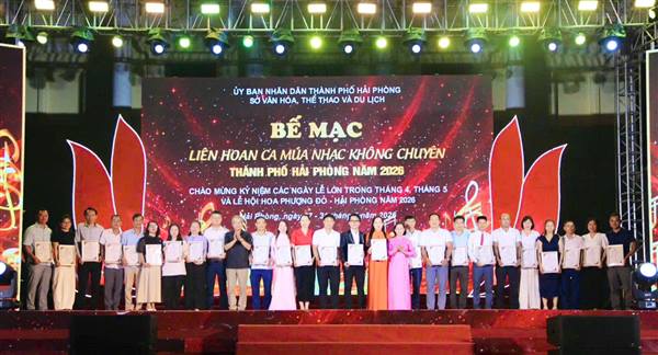 Tiết mục “Linh thiêng Việt Nam” của Phường Tân Hưng xuất sắc đoạt Giải A Liên hoan Ca múa nhạc không chuyên TP Hải Phòng 2026