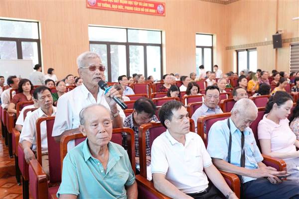 Lắng nghe và giải đáp những ý kiến, kiến nghị tại Hội nghị tiếp xúc cử tri trước kỳ họp thường lệ giữa năm 2026 của HĐND phường khóa XXV, nhiệm kỳ 2026-2031