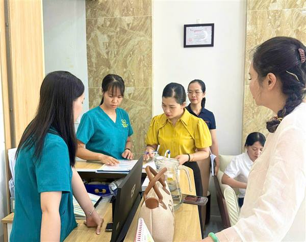 Giám sát chặt chẽ công tác quản lý nhà nước đối với các cơ sở y dược tư nhân tại phường Tân Hưng
