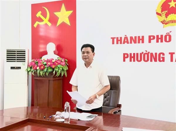 Phường Tân Hưng xét thăng hạng chức danh nghề nghiệp cho 11 viên chức giáo viên, nhân viên
