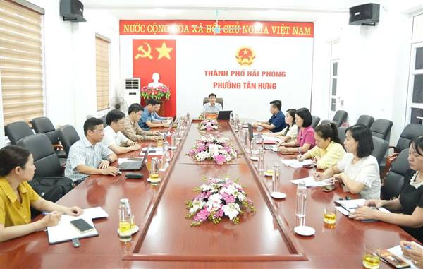 Ban Thường vụ Đảng ủy phường Tân Hưng họp, cho ý kiến một số nội dung quan trọng