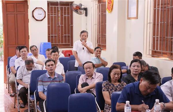 Hội nghị điểm “Tháng nghe dân nói” tại Tổ dân phố số 8, phường Tân Hưng