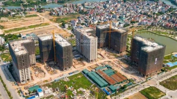 Thông báo tìm chủ sử dụng đất để phối hợp thực hiện công tác bồi thường, hỗ 
trợ và giải phóng mặt bằng dự án Đầu tư xây dựng điều chỉnh mở rộng 
Khu dân cư, đô thị Tân Phú Hưng