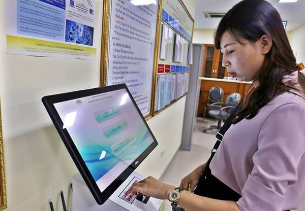 Từ tháng 12/2026, 4 thủ tục hành chính của Đảng sẽ thực hiện hoàn toàn trên môi trường điện tử 
