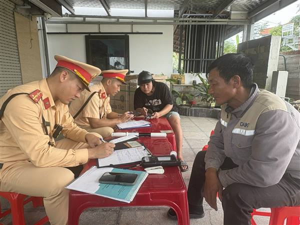 Tân Kỳ yêu cầu hoàn thành 100% rà soát đăng ký xe trước 30/11/2025