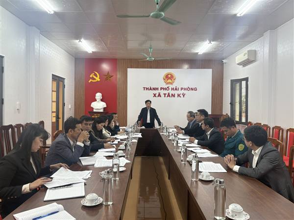 UBND xã triển khai nhiệm vụ trọng tâm tháng 11/2025