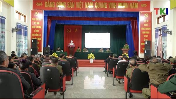 Công an xã Tân Kỳ lắng nghe ý kiến nhân dân ở cơ sở