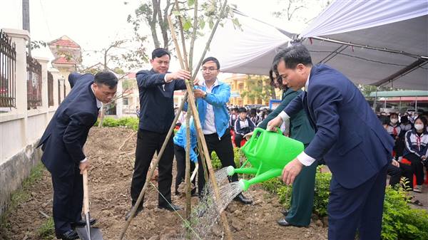 Tân Kỳ phát động “Tết trồng cây đời đời nhớ ơn Bác Hồ” Xuân Bính Ngọ 2026