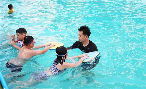 TÂN KỲ TĂNG CƯỜNG CÁC GIẢI PHÁP BẢO VỆ TRẺ EM TRONG DỊP HÈ