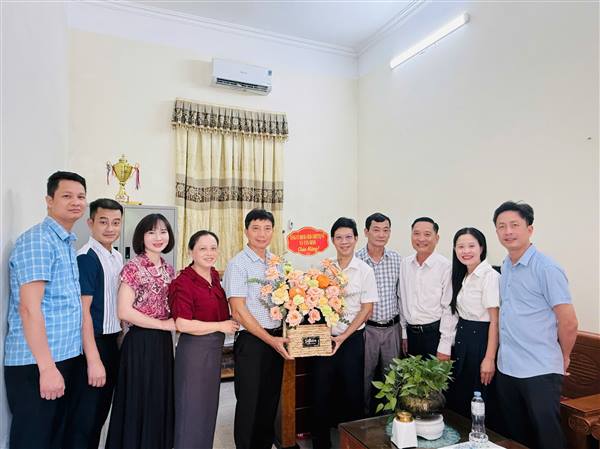 Đảng bộ xã Tân Minh phát huy truyền thống vẻ vang, nâng cao chất lượng công tác xây dựng Đảng 