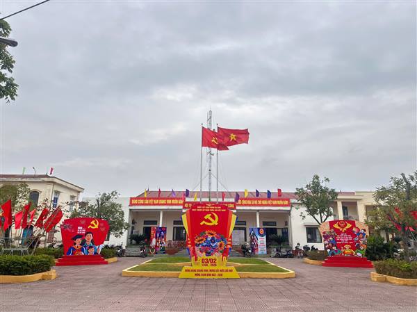 SẮC ĐỎ MÙA XUÂN Ở TÂN MINH