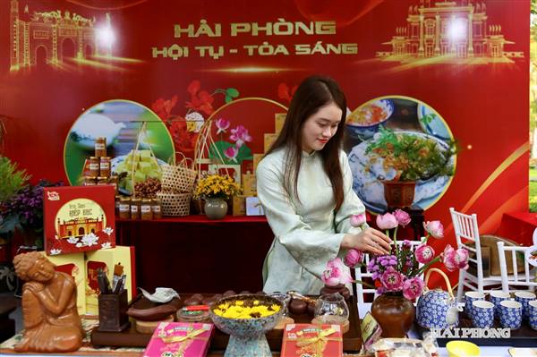 Lễ hội Hoa Phượng Đỏ - 'cái Tết thứ hai' của người Hải Phòng