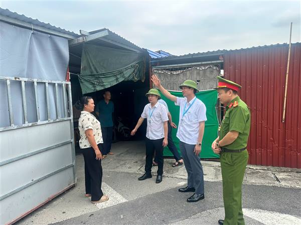 XÃ TÂN MINH TIẾP TỤC RA QUÂN TUYÊN TRUYỀN, YÊU CẦU GIẢI TỎA CÁC TRƯỜNG HỢP VI PHẠM THEO CHỈ THỊ SỐ 17/CT-UBND CỦA UBND THÀNH PHỐ HẢI PHÒNG