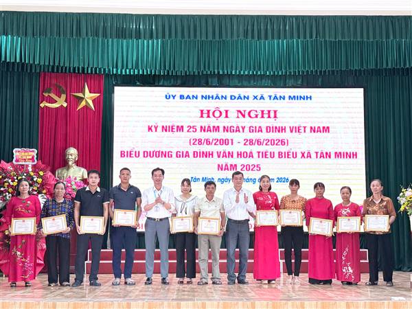 Xã luận: Gia đình - Cội nguồn yêu thương, nền tảng phát triển bền vững của xã Tân Minh 