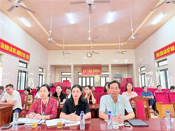 Xã Tân Minh triển khai quyết liệt Chiến dịch mùa hè số cùng VNeID – Quyết tâm hoàn thành 100% chỉ tiêu trong đợt cao điểm