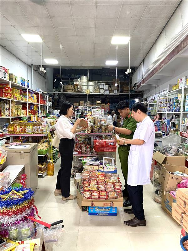 Phường Thạch Khôi tăng cường đảm bảo an toàn thực phẩm dịp Tết trung thu năm 2025