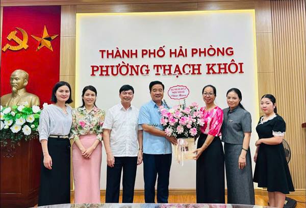 Phường Thạch Khôi Gặp mặt kỷ niệm 95 năm ngày truyền thống ngành Tổ chức xây dựng Đảng, Công tác Dân vận, Văn phòng cấp ủy, Hội Nông dân và 77 năm ngày truyền thống ngành Kiểm tra Đảng