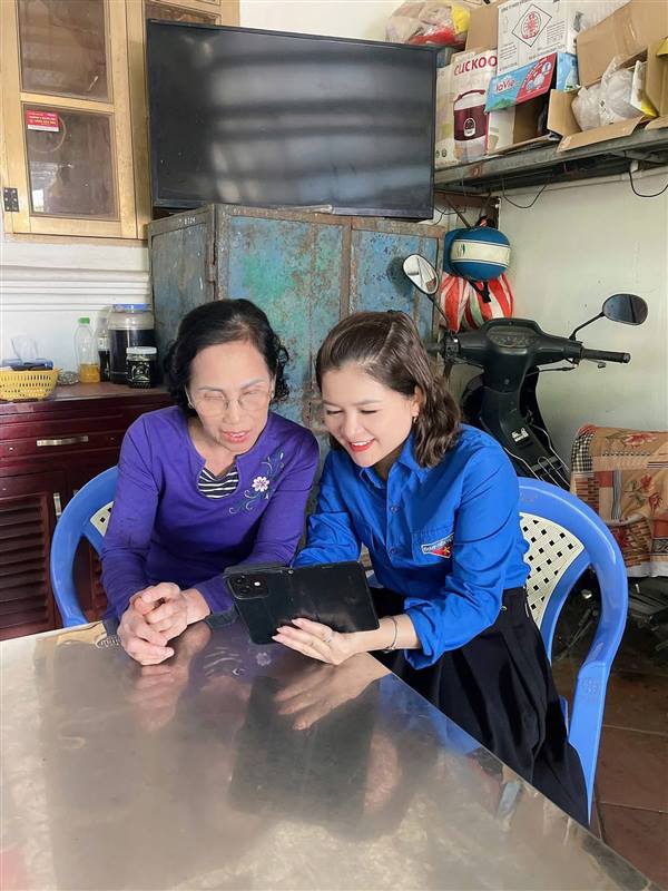 Tuổi trẻ phường Thạch Khôi triển khai phong trào "Gia đình số" năm 2025