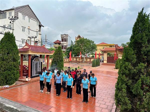 Hội phụ nữ phường Thạch Khôi tri ân ngày 27/7 bằng việc làm thiết thực