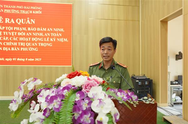 Công an phường Thạch Khôi tổ chức lễ ra quân tấn công, trấn áp tội phạm, bảo đảm an ninh, trật tự, bảo vệ tuyệt đối an ninh, an toàn Đại hội Đảng các cấp, các hoạt động lễ kỷ niệm các sự kiện chính trị quan trọng trên địa bàn phường