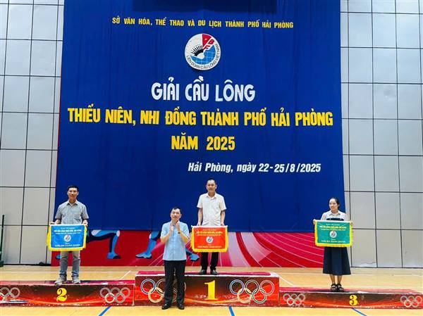 Phường Thạch Khôi xếp thứ nhất toàn đoàn tại giải cầu lông thiếu niên, nhi đồng thành phố Hải Phòng năm 2025