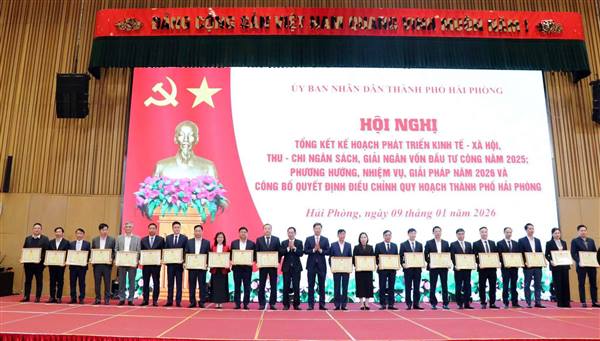 Phường Thạch Khôi được UBND thành phố Hải Phòng tặng Bằng khen vì có thành tích xuất sắc trong công tác giải phóng mặt bằng năm 2025