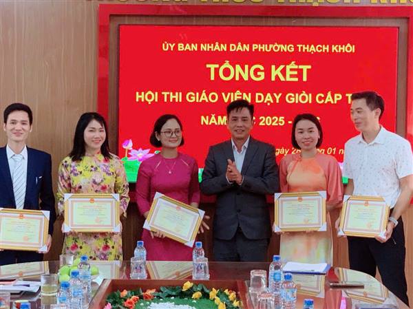 Bế mạc hội thi giáo viên dạy giỏi cấp THCS, năm học 2025 - 2026