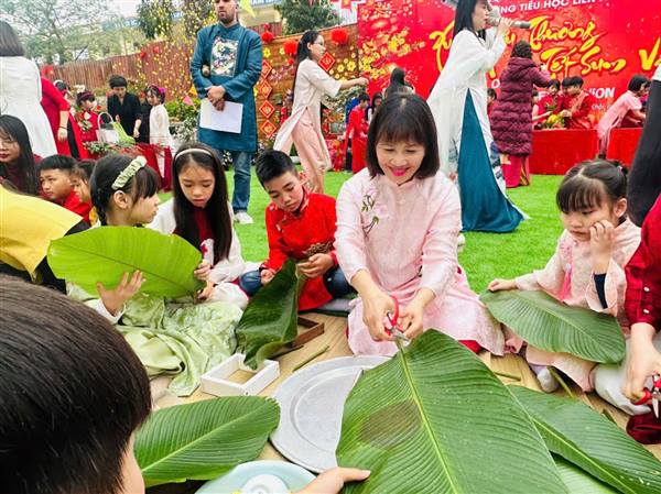 Trường Tiểu học Liên Hồng tổ chức chương trình Xuân yêu thương - Tết Sum vầy 