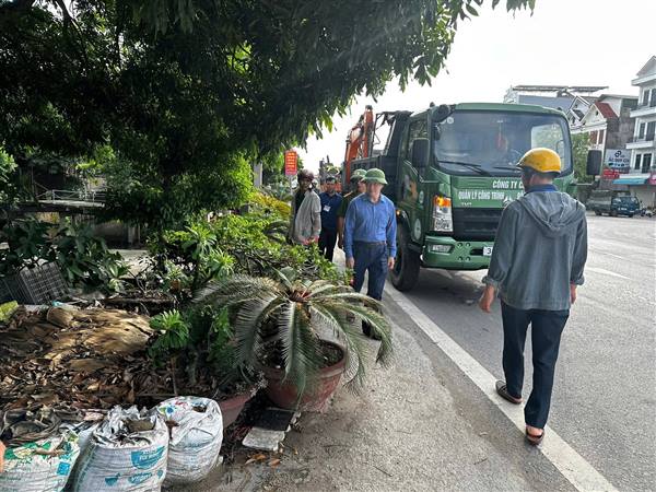 Phường Thạch Khôi lập lại trật tự lòng đường, vỉa hè 