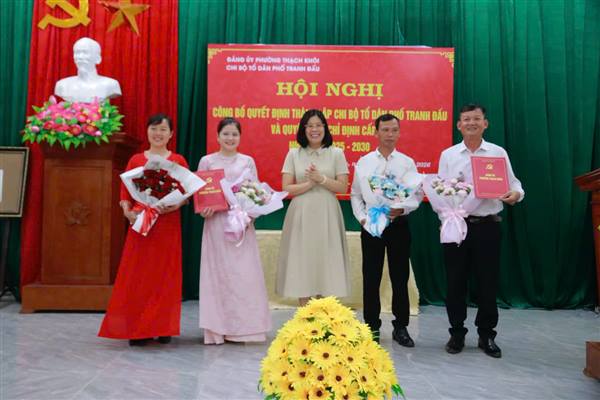 Chi bộ Tổ dân phố Tranh Đấu công bố quyết định thành lập Chi bộ Tổ dân phố và quyết định chỉ định cấp uỷ nhiệm kỳ 2025 - 2030