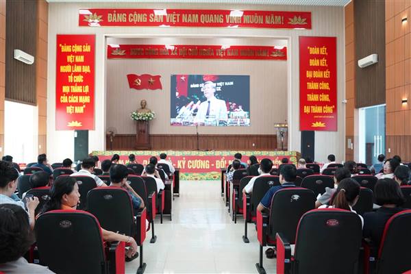 Phường Thạch Khôi tham dự hội nghị trực tuyến toàn quốc quán triệt các Nghị quyết, Chỉ thị của Bộ Chính trị