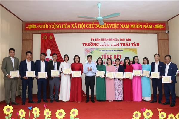 28 giáo viên được công nhận “Giáo viên giỏi” cấp xã năm học 2025 - 2026