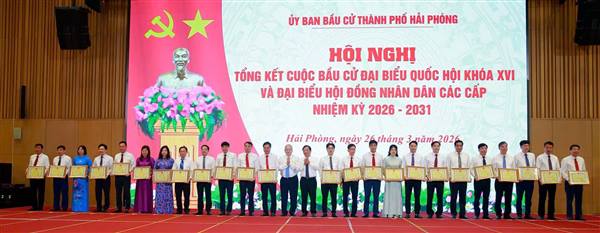 Hải Phòng tổng kết công tác bầu cử; xã Thái Tân và Chủ tịch UBND xã được Chủ tịch UBND thành phố tặng Bằng khen