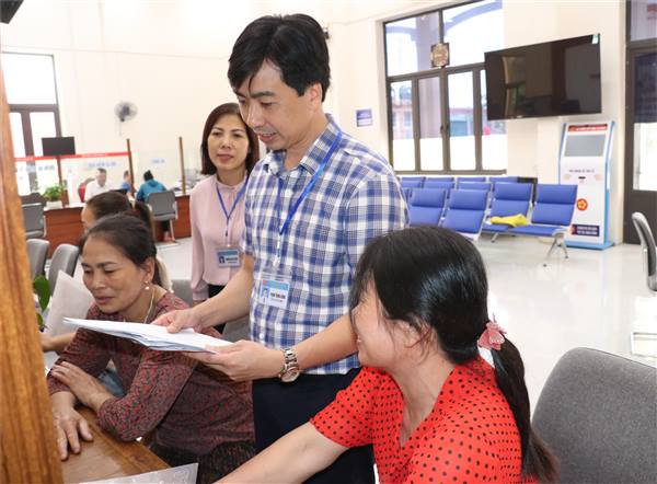 Trung tâm phục vụ hành chính công xã Thái Tân phấn đấu đạt tỷ lệ hài lòng của người dân và doanh nghiệp từ 99% trở lên