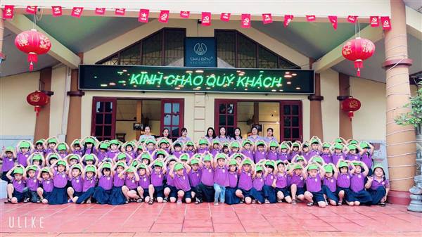 Trường Mầm non Thái Tân tổ chức cho trẻ trải nghiệm tại làng gốm Chu Đậu