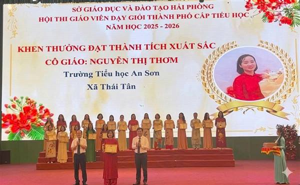 Cô giáo Trường Tiểu học An Sơn đạt danh hiệu giáo viên xuất sắc cấp thành phố