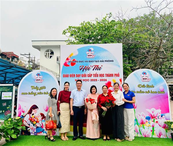 Hai giáo viên Trường Tiểu học và THCS Nguyễn Đức Sáu đạt danh hiệu giáo viên dạy giỏi cấp thành phố