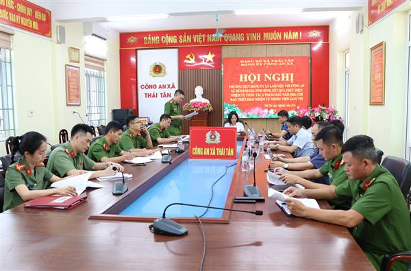 Thường trực Đảng ủy xã Thái Tân tổ chức hội nghị làm việc với Công an xã