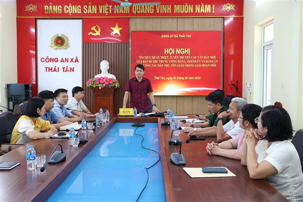 Đảng uỷ xã Thái Tân quán triệt, tuyên truyền các văn bản mới về công tác dân tộc, tôn giáo trong giai đoạn mới