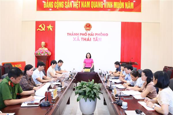 Ban Thường vụ Đảng ủy xã Thái Tân tổ chức Hội nghị đánh giá, xếp loại cán bộ quản lý quý III năm 2026