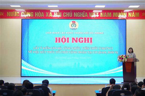 Phường Thành Đông lấy ý kiến cán bộ, công chức về việc kết thúc tổ chức công đoàn tại cơ quan, đơn vị