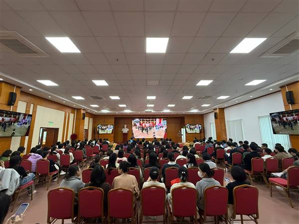 2.234 đại biểu phường Thành Đông tham dự trực tuyến hội nghị toàn quốc nghiên cứu, học tập, quán triệt và triển khai thực hiện Nghị quyết Đại hội XIV của Đảng.