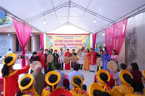 Rộn ràng khai hội truyền thống phường Thành Đông năm 2026