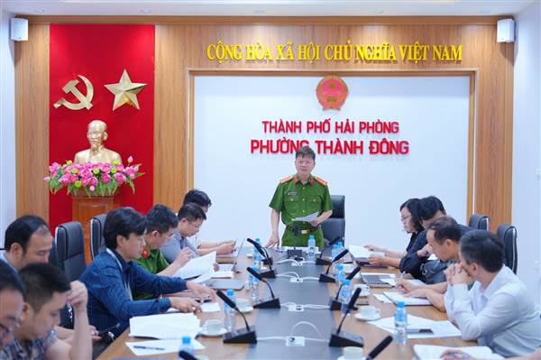 Đoàn Kiểm tra liên ngành thành phố kiểm tra việc thực hiện Chỉ thị 17/CT-UBND tại phường Thành Đông