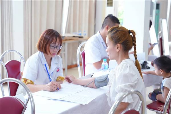 Phường Thành Đông tổ chức tập huấn kiến thức an toàn thực phẩm và khám sức khỏe định kỳ năm 2026 