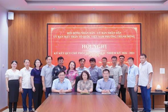 Hội đồng nhân dân phường Thành Đông tổ chức Hội nghị liên tịch chuẩn bị Kỳ họp thứ 2 và Kỳ họp thường lệ giữa năm 2026; Ký quy chế phối hợp công tác nhiệm kỳ 2026 - 2031 