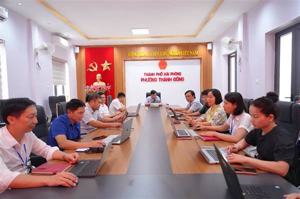 UBND phường Thành Đông triển khai mô hình "Phòng họp không giấy tờ", thúc đẩy chuyển đổi số trong hoạt động chỉ đạo, điều hành