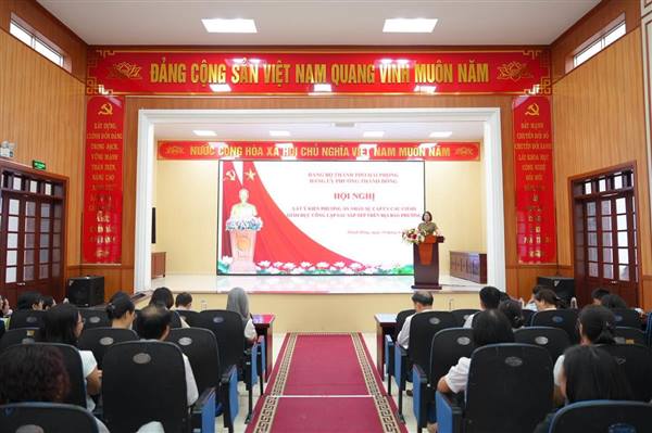 Đảng ủy phường Thành Đông lấy ý kiến về Phương án nhân sự cấp ủy các cơ sở giáo dục công lập sau sắp xếp