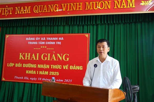 Khai giảng lớp bồi dưỡng nhận thức về Đảng khóa I năm 2025