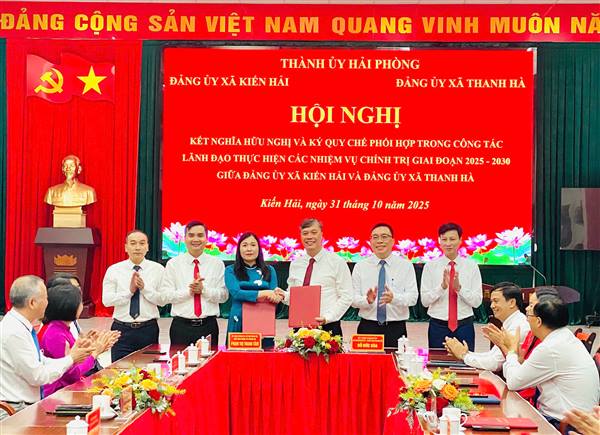 Đảng uỷ hai xã Thanh Hà và Kiến Hải kết nghĩa hữu nghị, ký Quy chế phối hợp trong công tác lãnh đạo thực hiện các nhiệm vụ chính trị giai đoạn 2025 - 2030